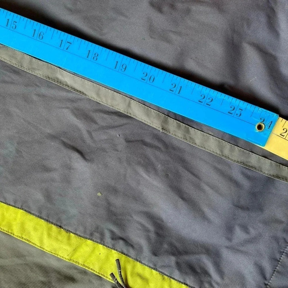 L.L. Unisex Adult Waterproof Hoodie Jacket Windbreaker Size XL18 Pocket - Picture 11 of 11